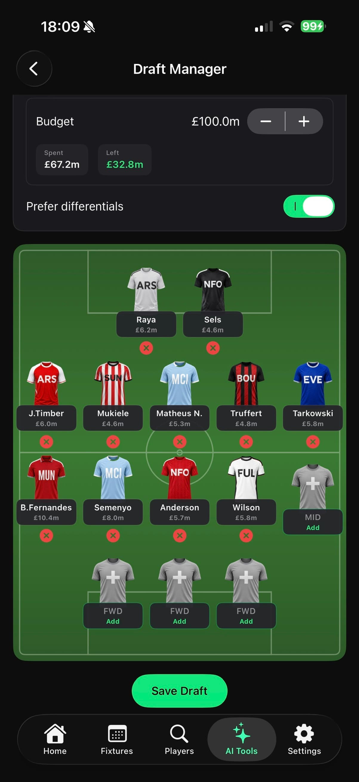 Draft manager building a squad within budget